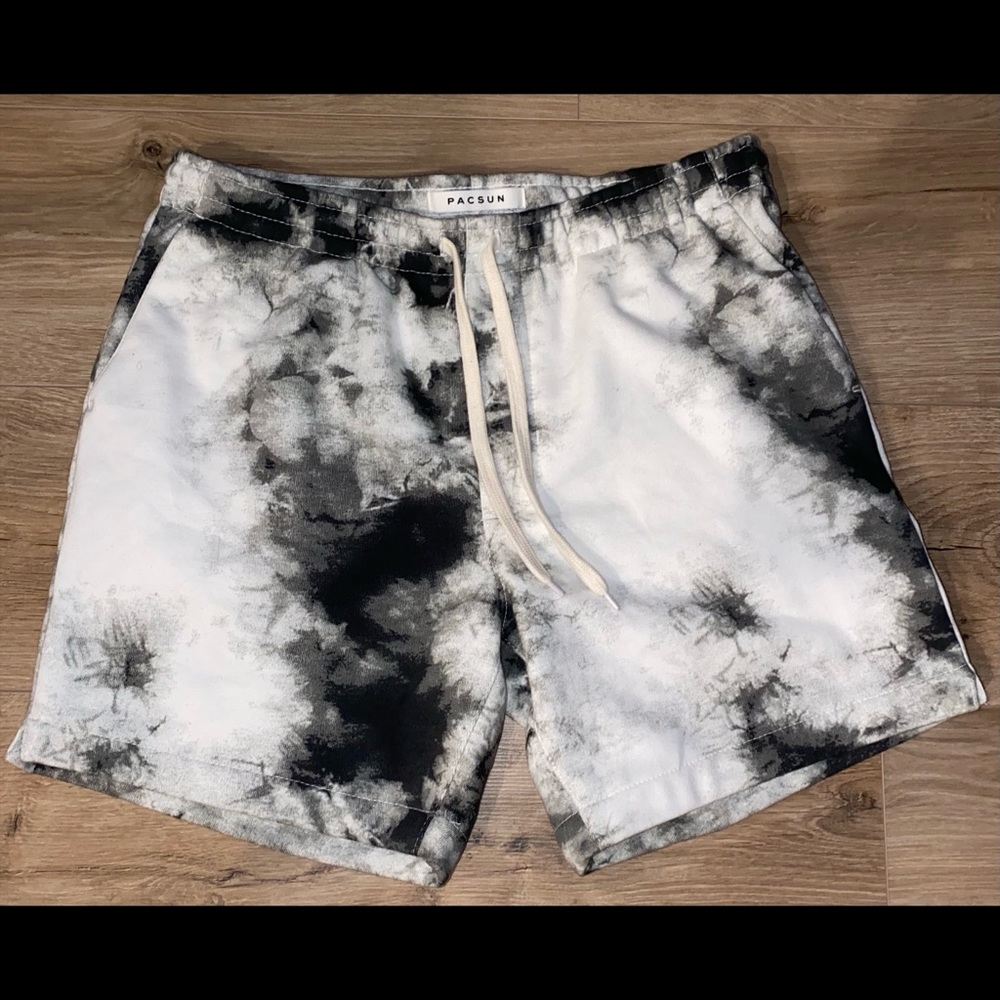 PacSun Volley Shorts Men Size Medium